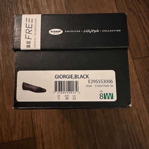 Dr. Scholl's Flats - Picture 2 of 4